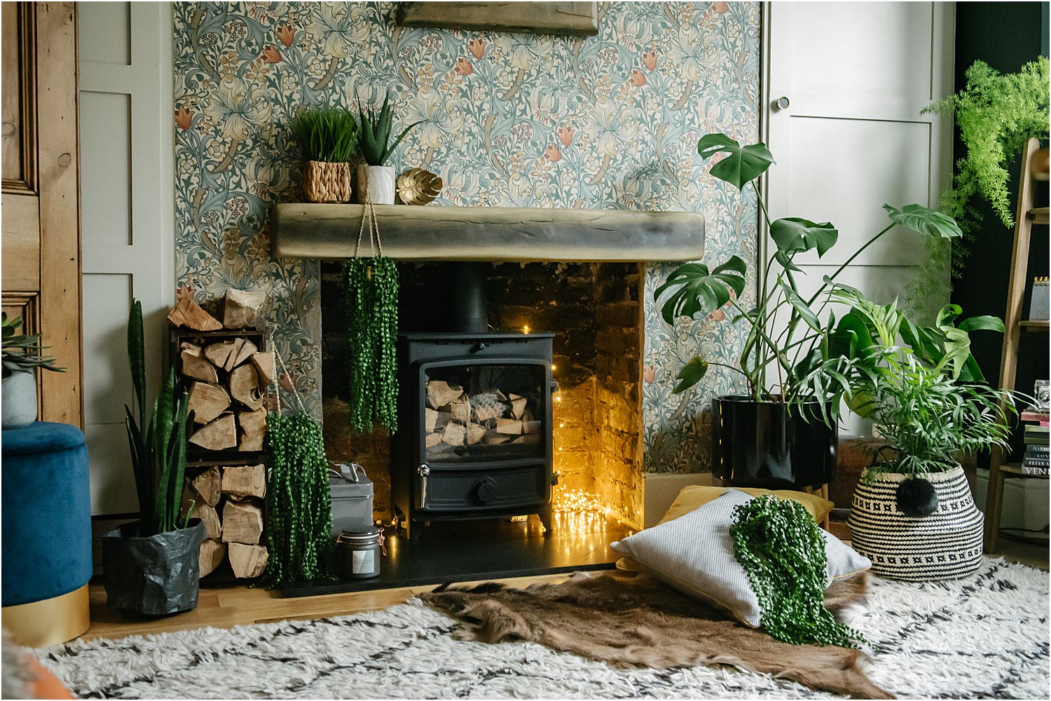 inexpensive-ways-ideas-making-home-cosy-dark-interiors-lily-sawyer-photo
